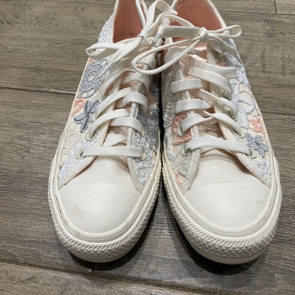 Converse Chuck Taylor All Star Butterfly Crochet Low Top Sneaker 7.5 - Picture 3 of 11